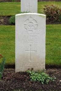 Harrogate (Stonefall) Cemetery - Smith, William Frederick